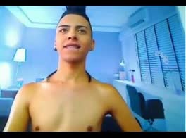 sexy ewann- FULL VID @ LOCALAMATEURSEXTUBE . COM